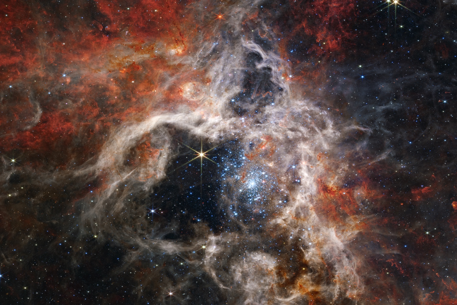 Une image de la Nébuleuse de la Tarantule prise par le télescope Webb. (Crédit: NASA/ESA/CSA/STScI)